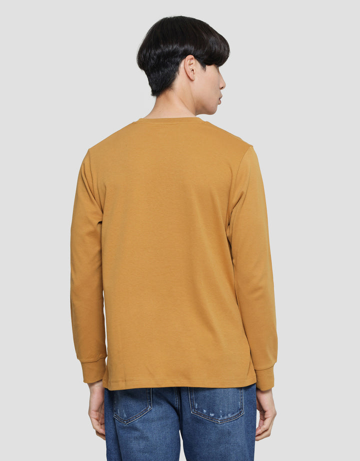 Suko Round Neck Soft Touch Kerah Bulat Lengan Panjang Kaos Pria