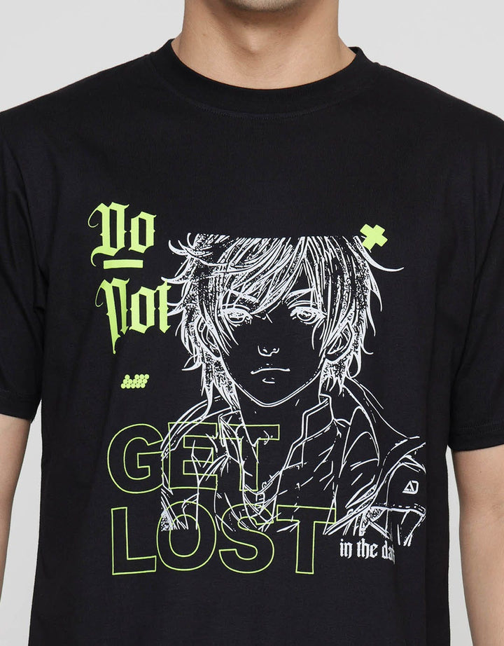 American Jeans Get Lost Anime Front Print Usa 24S Kaos Lengan Pendek Pria