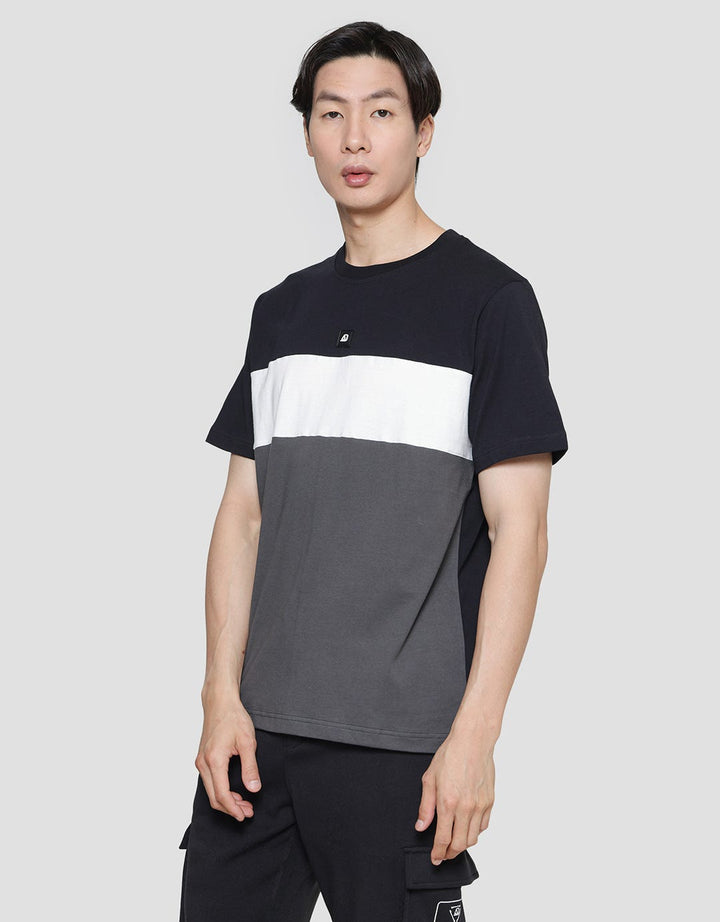 American Jeans Tri Color Kaos Pria