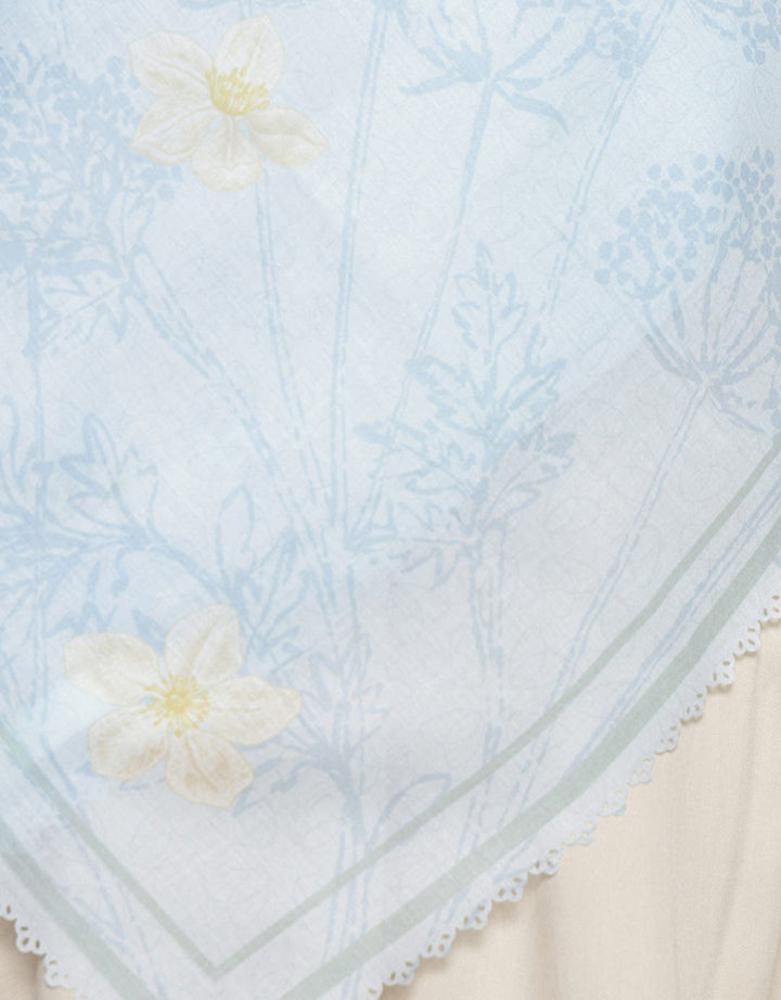 Annisa Premium Print Flower 3 Tone Color 60 W Box Hijab Wanita