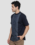 Details of Men's Short Sleeve Koko Print Door