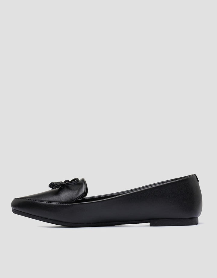 Nevada Women's Moccasin Shoes