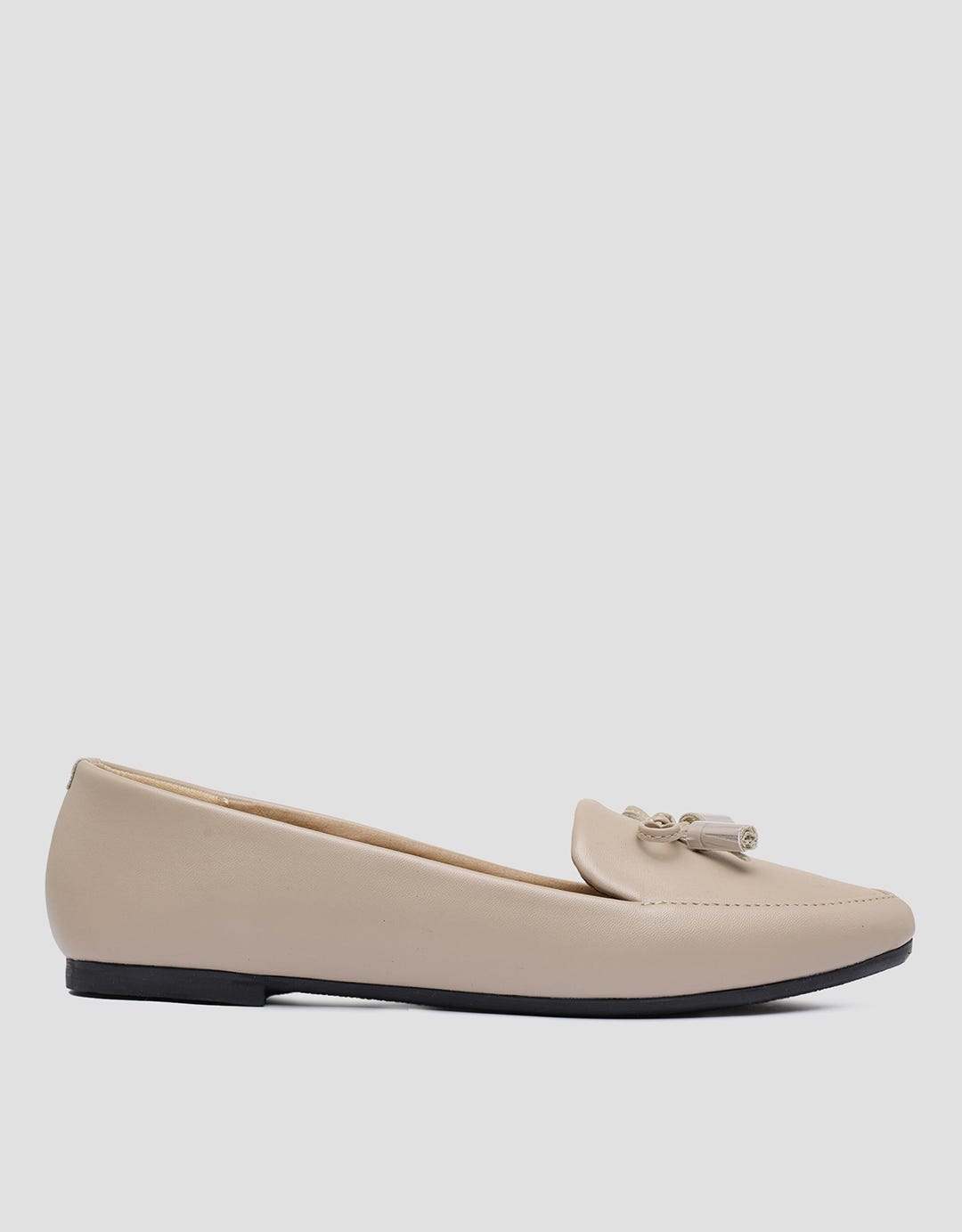 Nevada Women's Moccasin Shoes