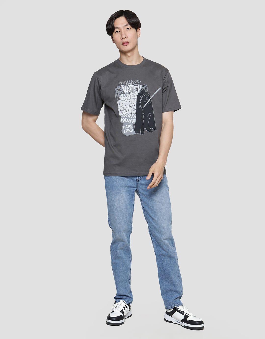 Star Wars Darth Vader And Lightsaber Puff Kaos Pria