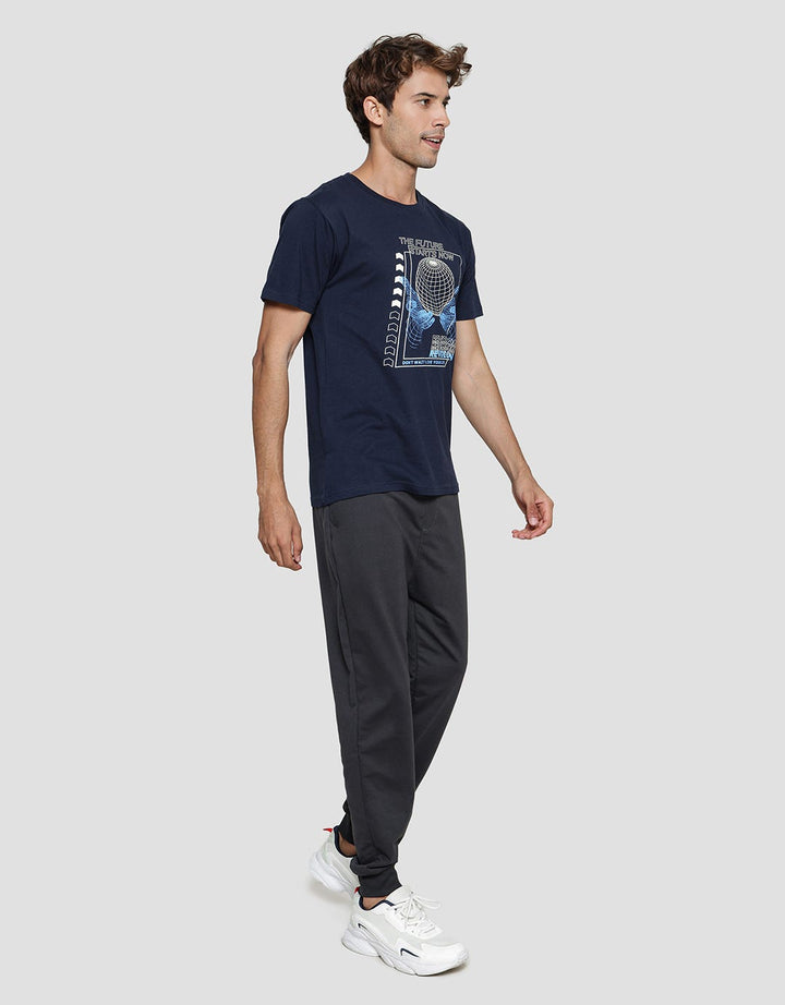 T Zone Print Theme Linear Graphic - Revolution Kaos Lengan Pendek Pria