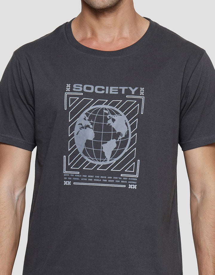 T Zone Print Linear Graphic Society Kaos Lengan Pendek Pria