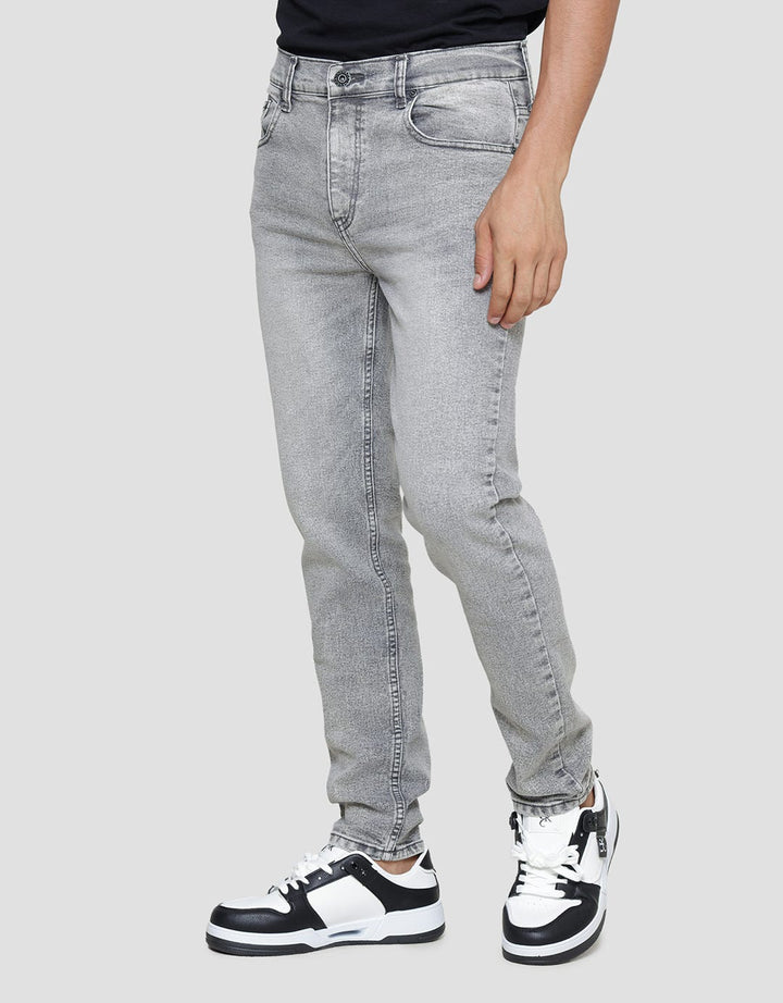 Nevada Acid Wash Celana Panjang Denim Slim Fit Pria