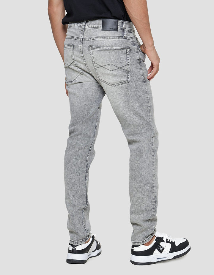 Nevada Acid Wash Celana Panjang Denim Slim Fit Pria