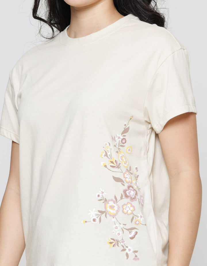 Connexion Kaos Lengan Pendek Rubber Bawah Wanita