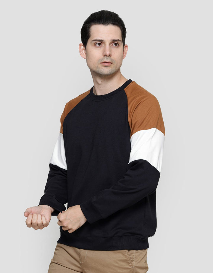 Details of Men's Solid Cut Neck Sweater