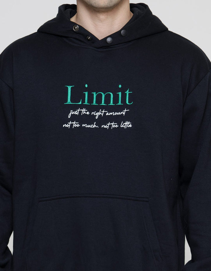 Details Hoodie Fit Wording Sweater Pria