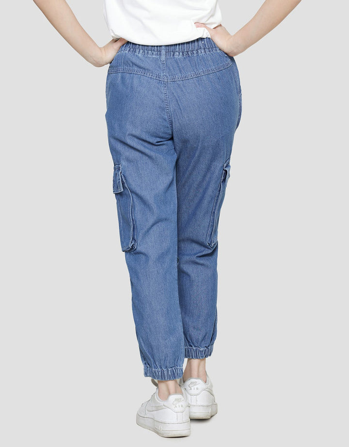 Nevada Celana Panjang Jogger Cargo Denim Medium Washed Anak Perempuan