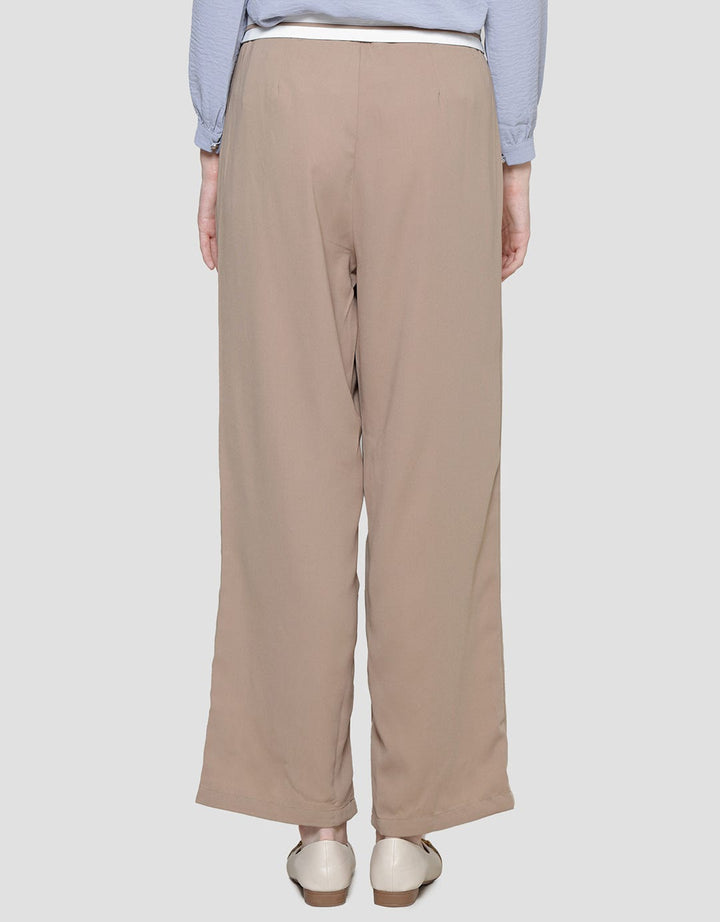 Details Celana Panjang Wanita With Tone Pipe Line