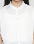 Women's Eyelet Plain Crop Short Sleeve Blouse Details