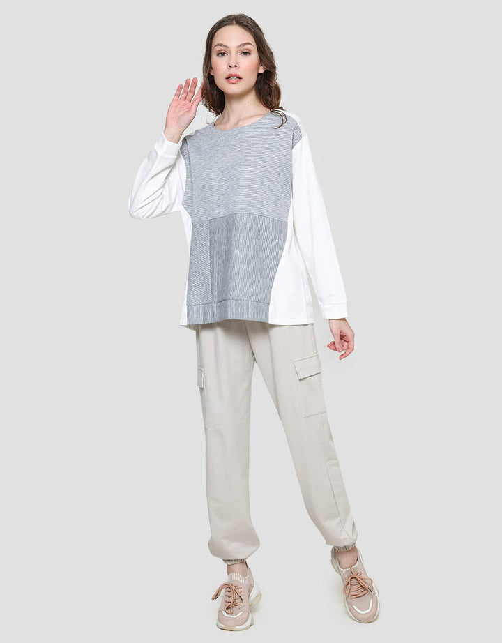 Details Stripe Look Sweater Wanita