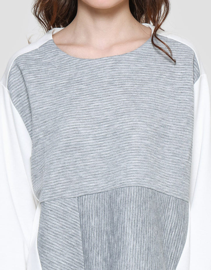 Details Stripe Look Sweater Wanita