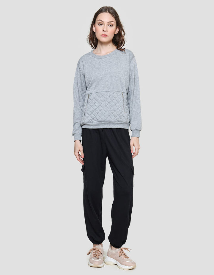 Details Sweater Quilted Kangaroo Pocket And Zipper Wanita