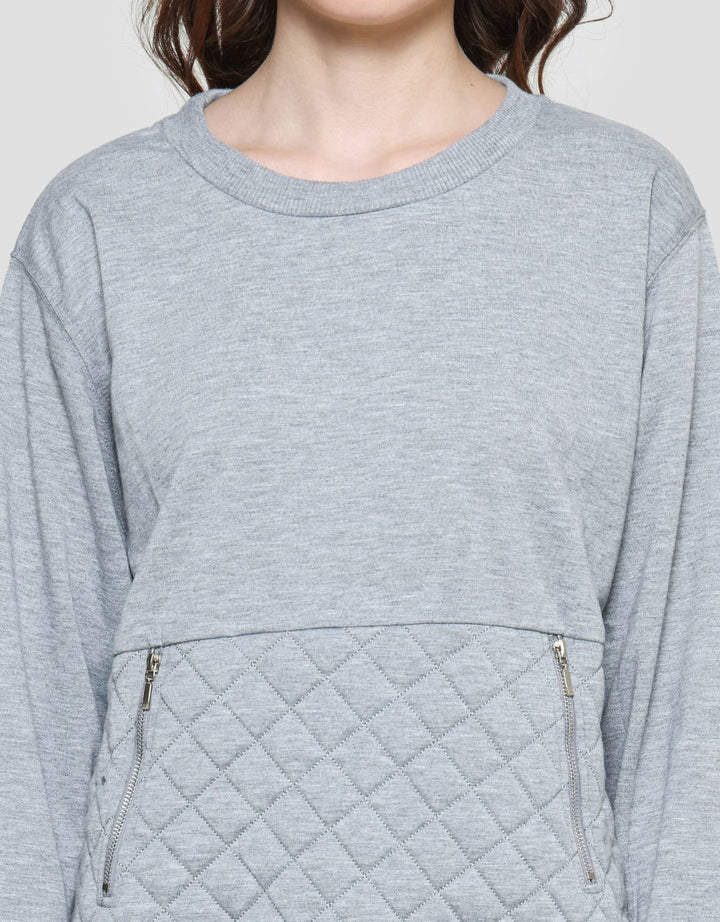 Details Sweater Quilted Kangaroo Pocket And Zipper Wanita