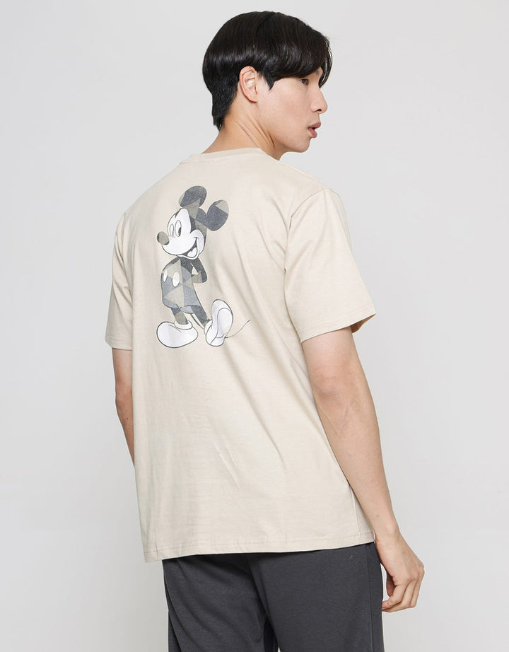 Disney Mickey Head Back Full Triangle Geometric Kaos Pria