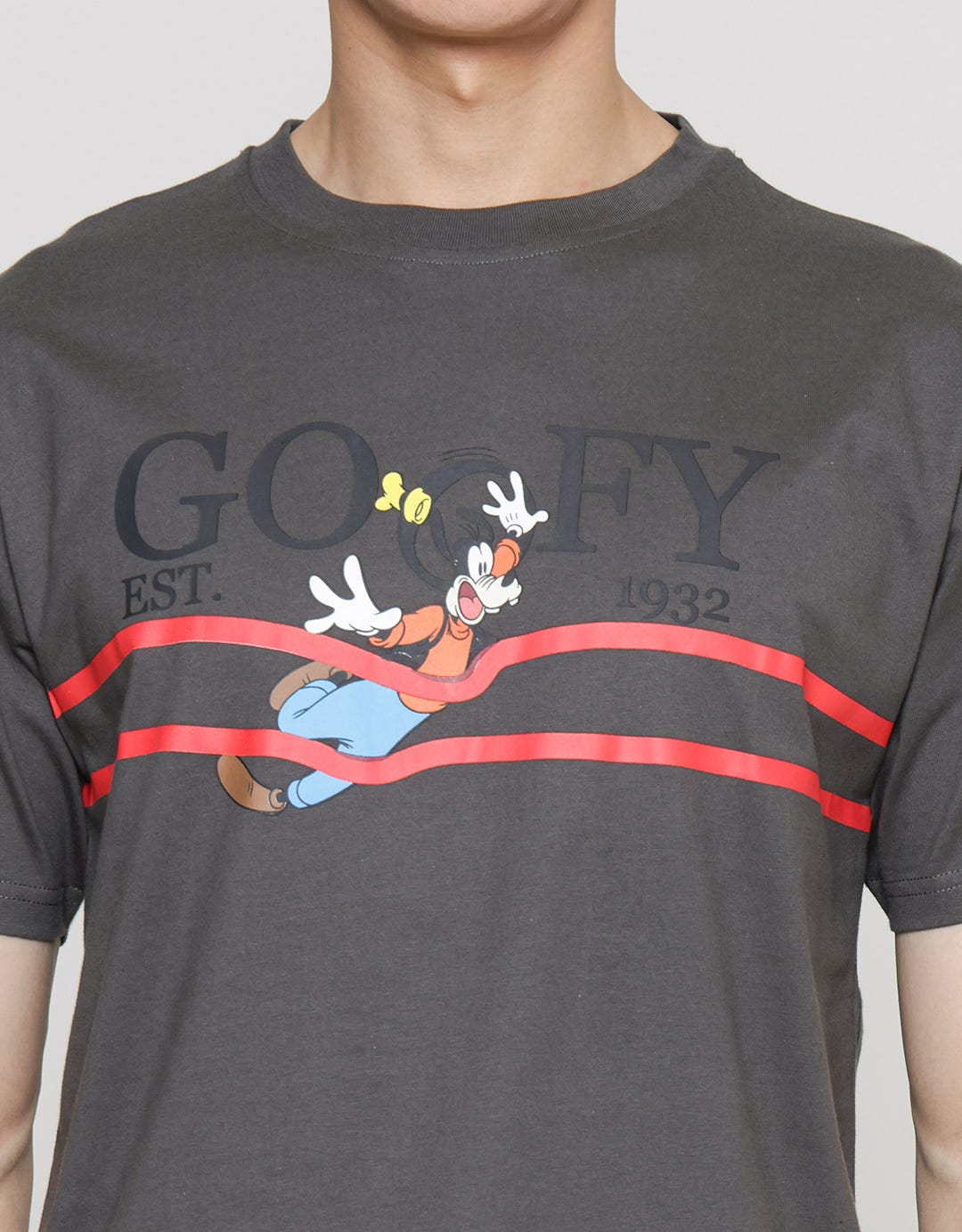 Disney Men's Short Sleeve T-Shirt Goofy Character Est 1932