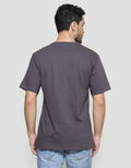 T Zone Theme Curlicue Wording Kaos Lengan Pendek Pria