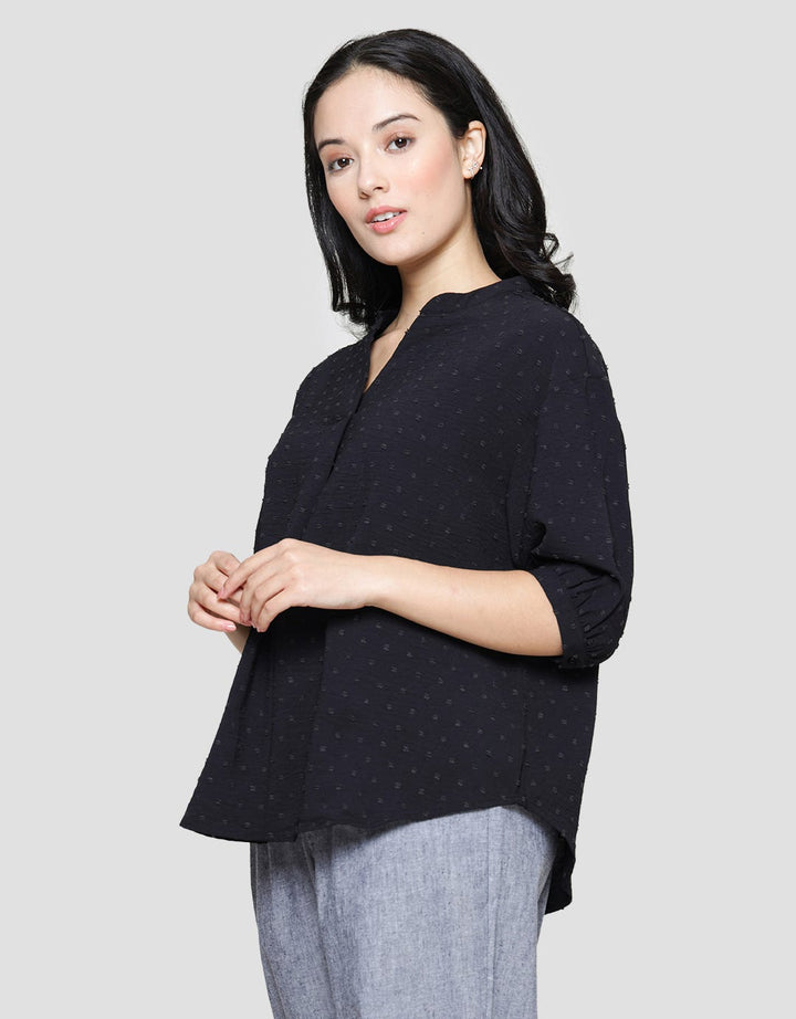 St. Yves Women's Polyester Dobby Blouse With Sleeve Cuff