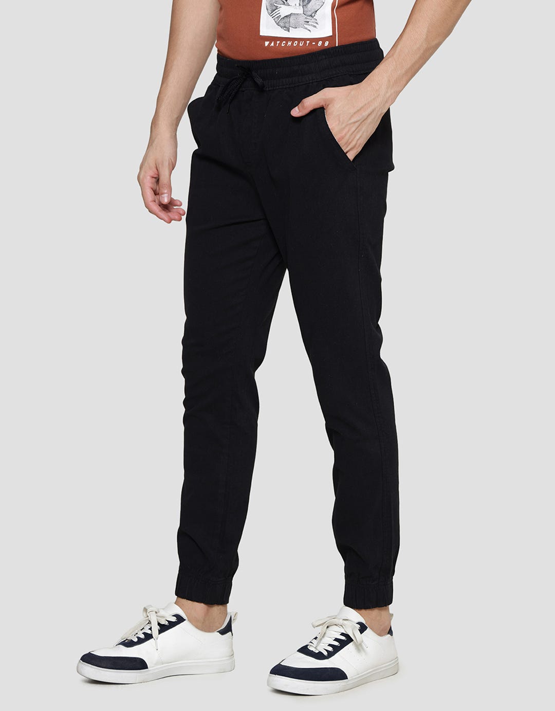 Details Stretch Celana Jogger Pria