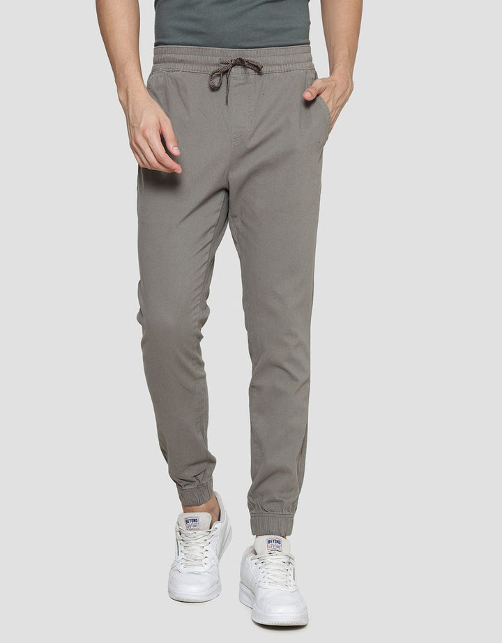 Details Stretch Celana Jogger Pria