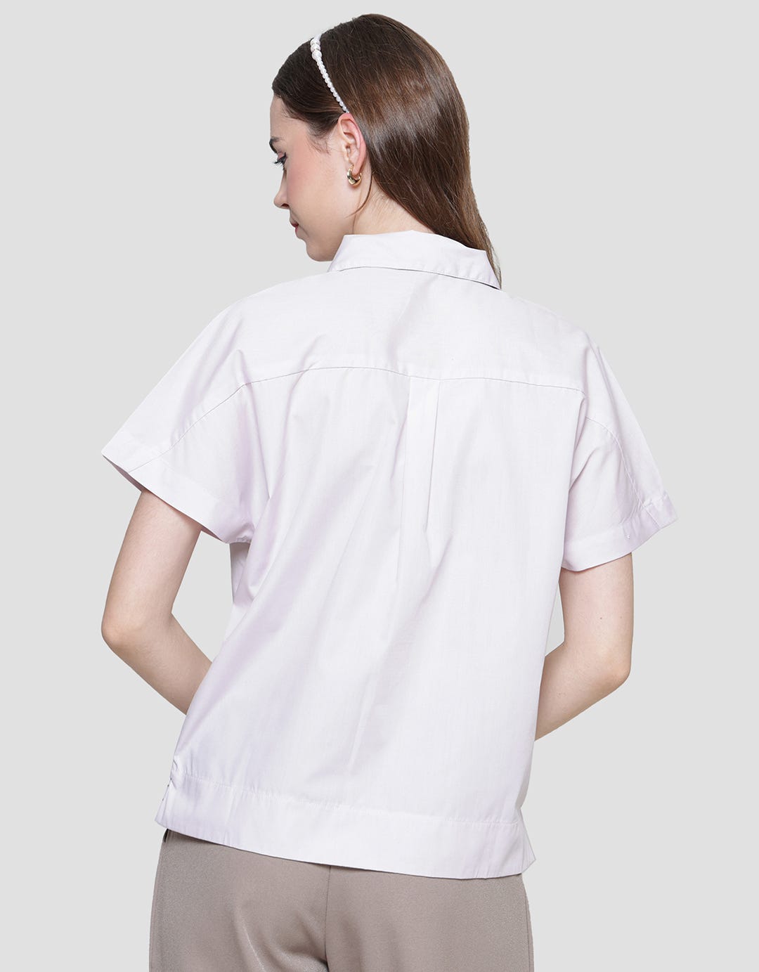 Connexion Collar Nishibo Kemeja Wanita
