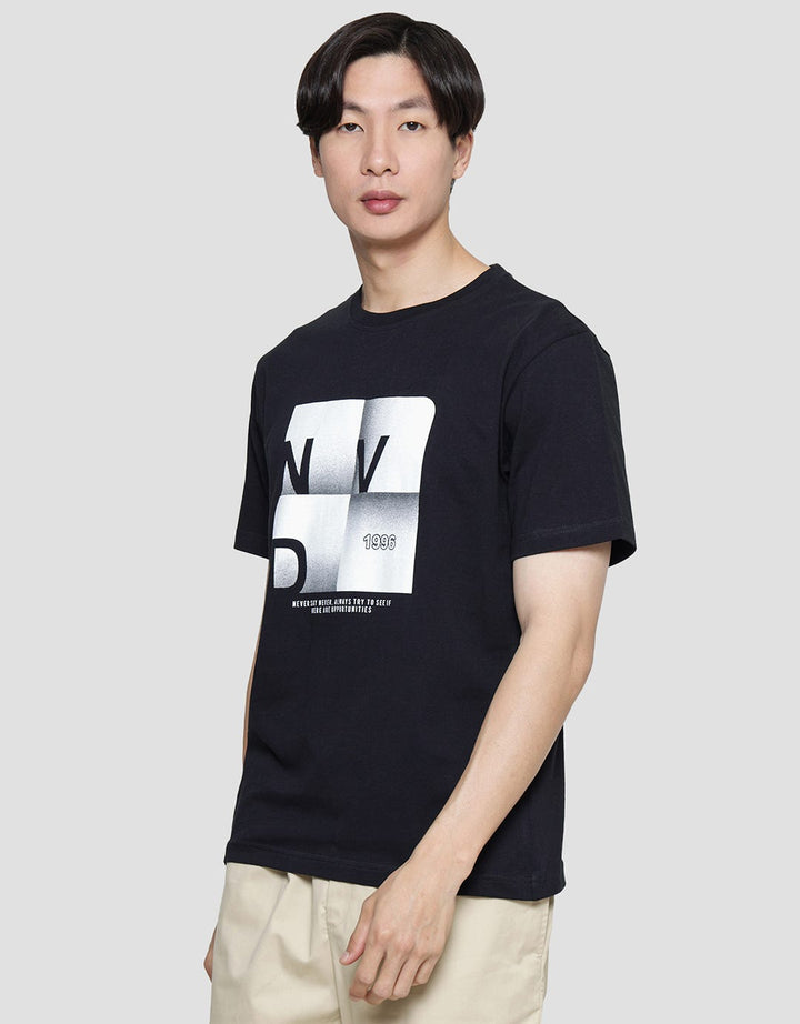 Nevada Kaos Lengan Pendek Pria Print Brand