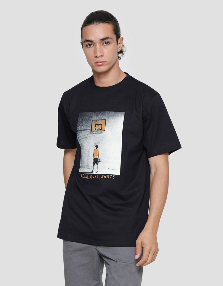 Nevada Photo Print Need More Shots Kaos Lengan Pendek Pria