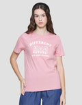 Nevada Different Bear Friends Kaos Wanita