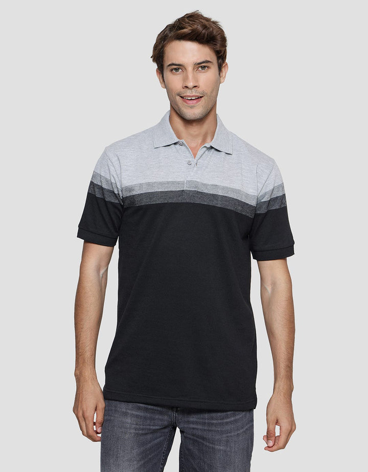 Cole Stripes At Chest Kaos Polo Pria