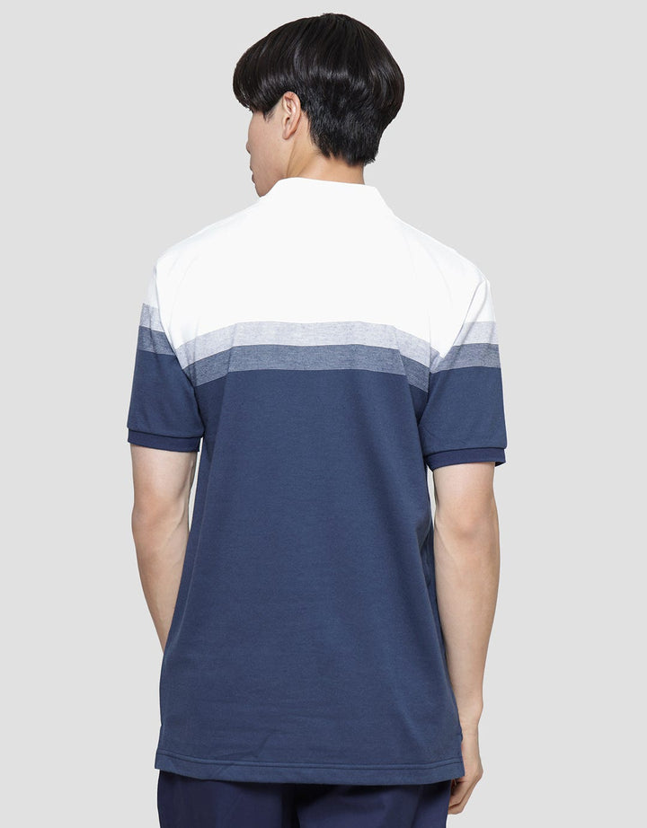 Cole Stripes At Chest Kaos Polo Pria