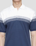 Cole Stripes At Chest Kaos Polo Pria