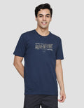 Cole Adventure Print Kaos Lengan Pendek Pria