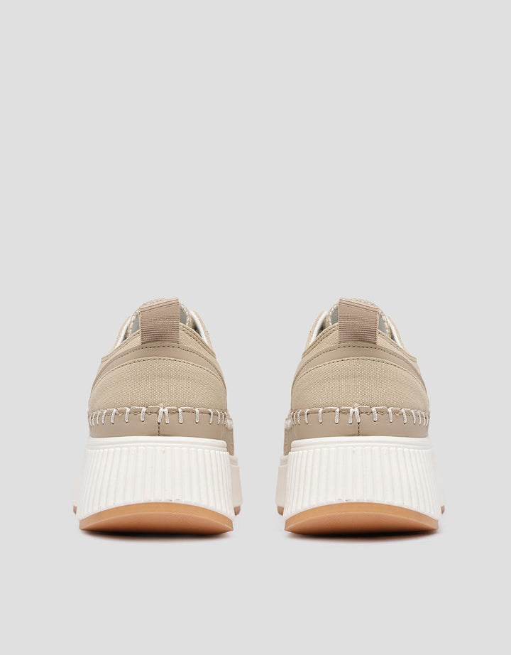 Laviola Beauty Sepatu Sneakers Wanita