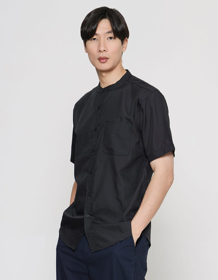 Anyday Regular Plain Solid Kemeja Pria