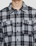 Cole Flanel Pocket Kemeja Pria