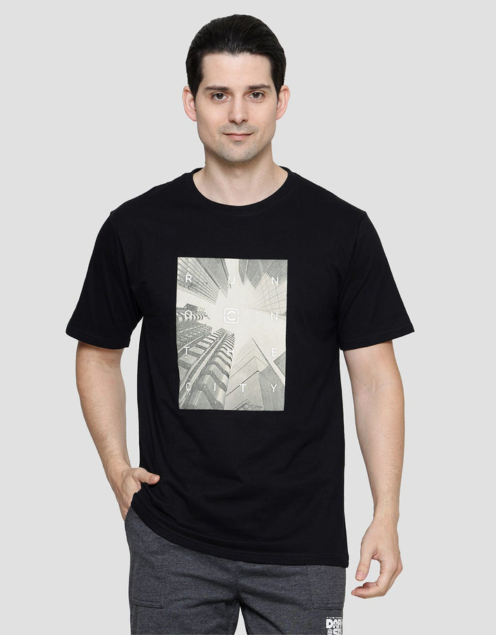 Cole Building Print Kaos Lengan Pendek Pria