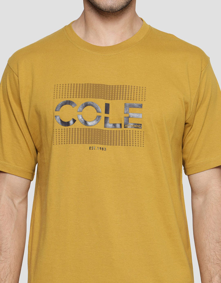 Cole Dotted Logo Kaos Casual Pria