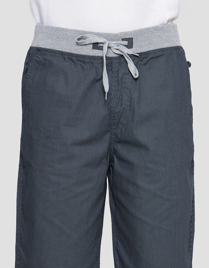 Nevada Woven Rib Print Stripe Celana Pendek Pria