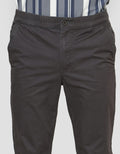 Nevada Woven Rubber Waist Celana Panjang Pria