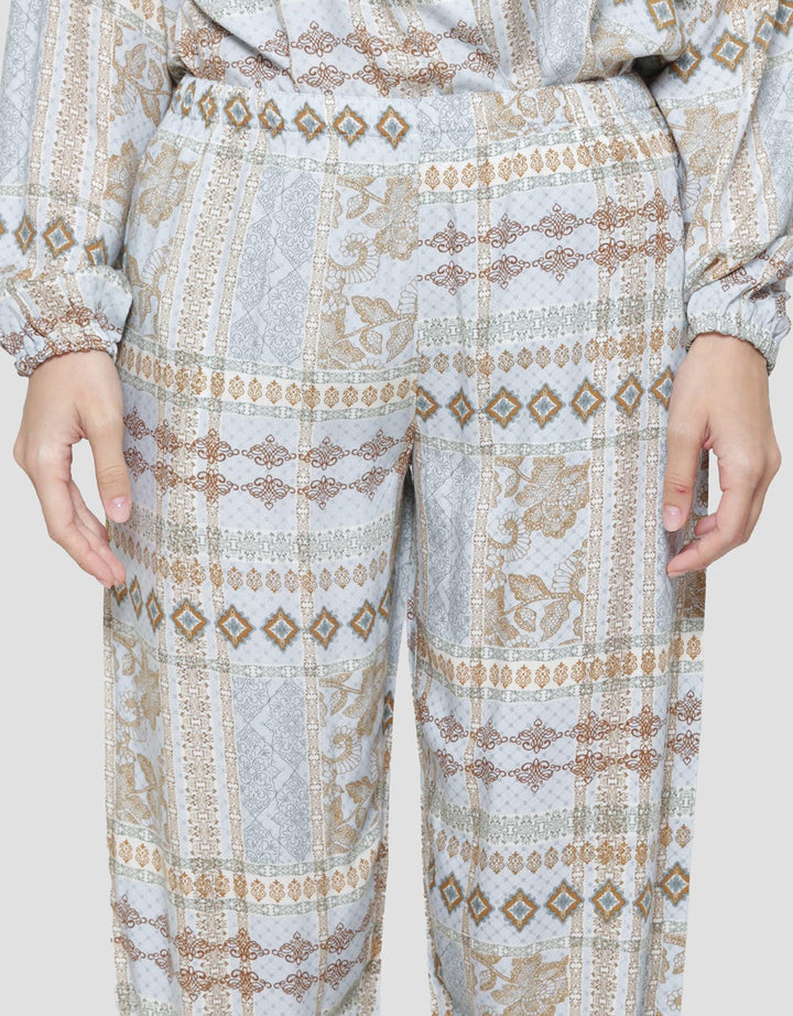 St. Yves Sweet Patched Baju Tidur Set Wanita