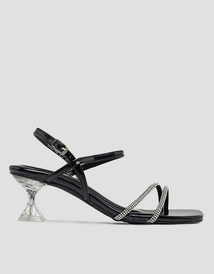 Yongki Komaladi Kyl Sandal Heels Wanita