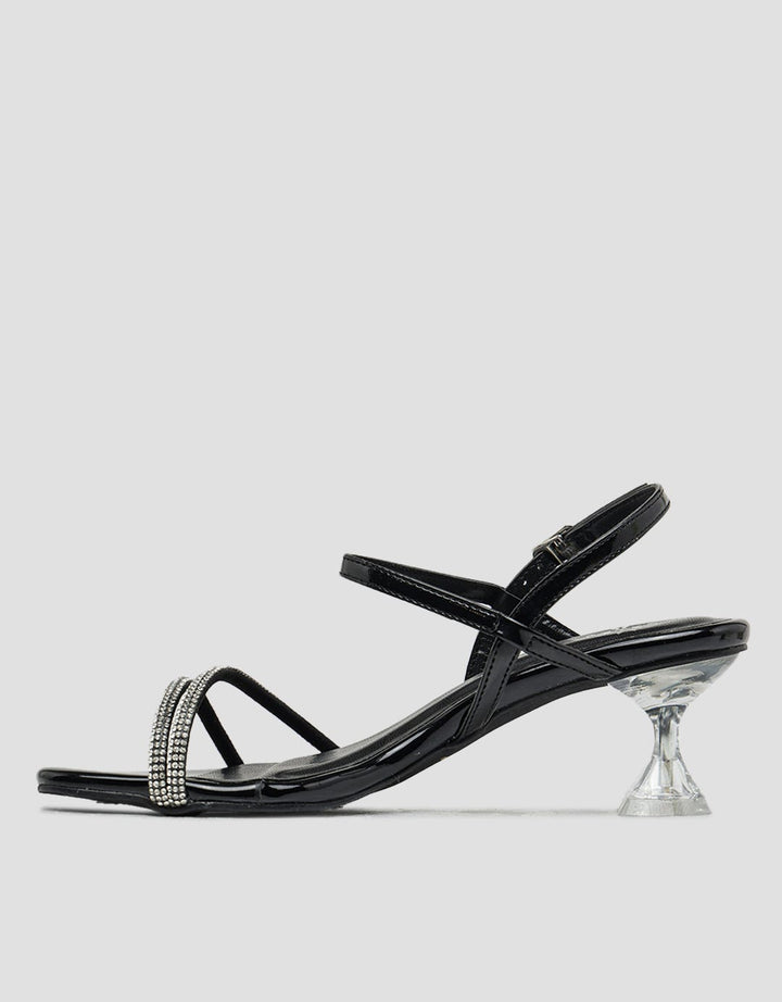 Yongki Komaladi Kyl Sandal Heels Wanita
