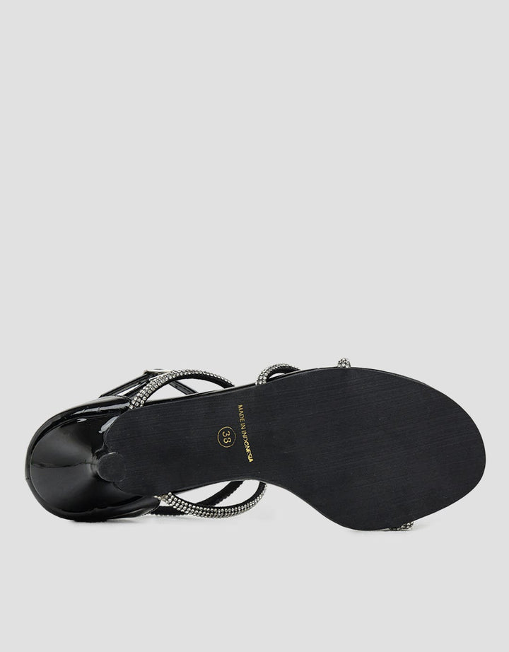 Yongki Komaladi Beads Strap Buckle Sandal Heels Wanita