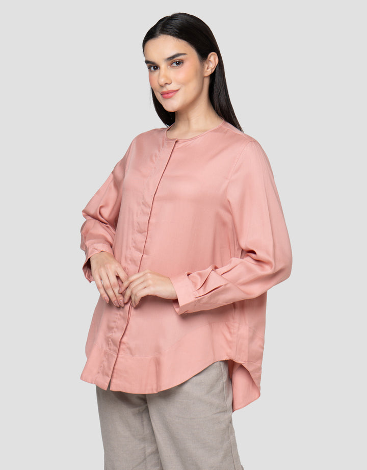 Cardinal Femme Hidden Button Kemeja Wanita