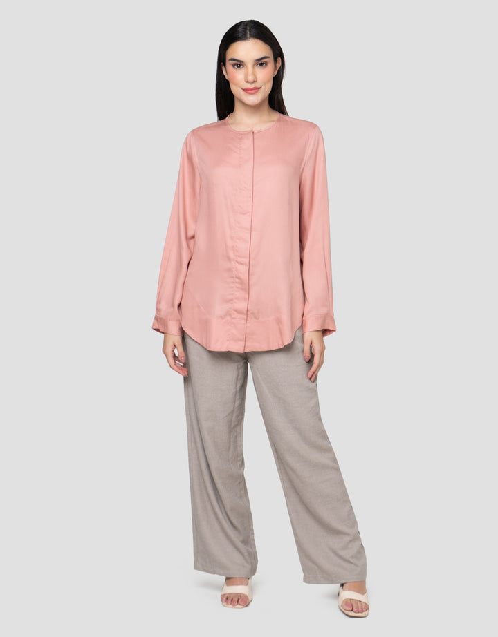 Cardinal Femme Hidden Button Kemeja Wanita