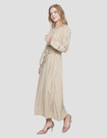 Expand Pilasa Maxi Dress Wanita